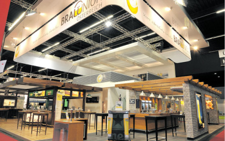 Bieranstich auf der „Gast”