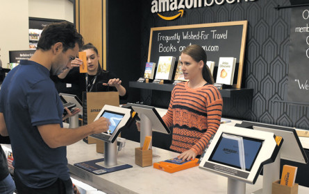 Amazon legt stationär los