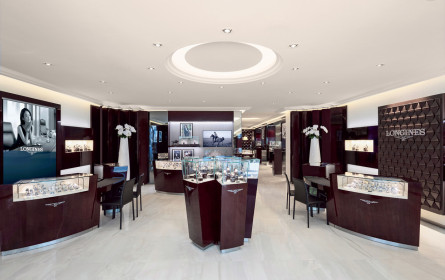 Longines erweitert seine „Zeiträume”