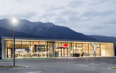 MPreis feiert den 45. Geburtstag: eine Tiroler Erfolgsgeschichte