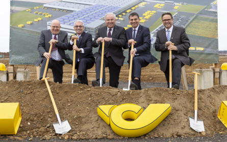 Spatenstich für modernstes und größtes Post-Logistikzentrum