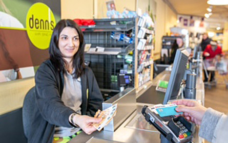 Worldline ermöglicht Bargeldabheben bei denn´s Biomarkt