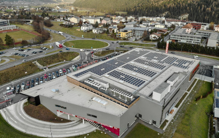 Sonnenstrom vom Dach für Interspar in Imst