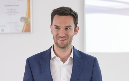 Spitz digitalisiert Werk in Attnang-Puchheim