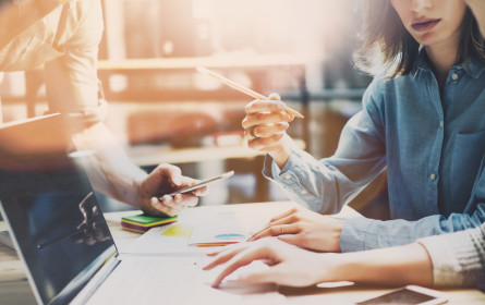 Eine webbasierte eRecruiting-Software erleichtert die Personalbeschaffung