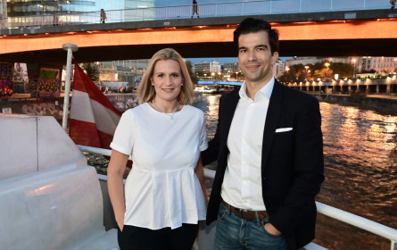 Digitale Seefahrer auf der blauen Donau 