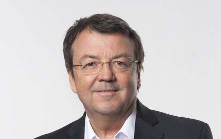 Hawesko holt für Wein & Co Branchenprofi Willi Klinger als neuen Chef