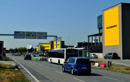 Megaboard vermarktet SCS- und DZ-Großflächen