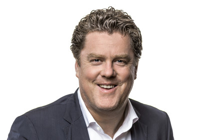 100 Minuten Online-Videonutzung pro Tag im Jahr 2021