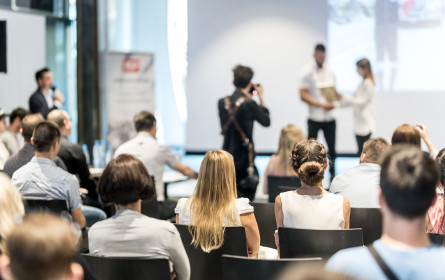 Ab 1. Dezember kann der E-Commerce Champion 2019 gewählt werden