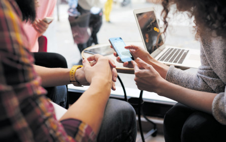 Weltweit fast vier mal so viele Menschen online wie 2005