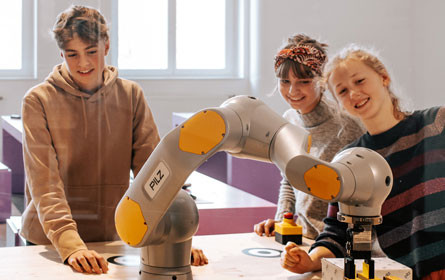 MediaCom macht das Technische Museum Wien zum YouTube-Star"