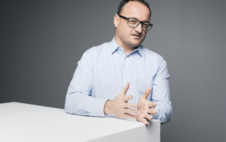 Strategy meets Future 