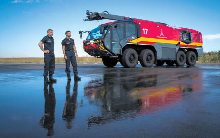 Mit Sirenen Gummi geben