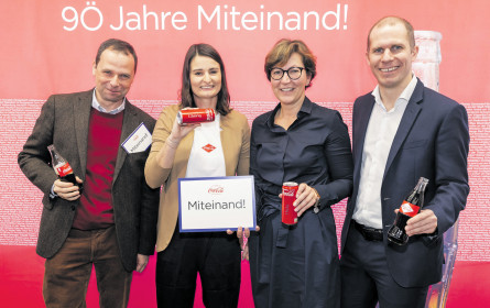 Coca-Cola feiert 90. Geburtstag