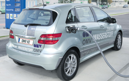 Wasserstoff kommt auf Schiene – und Straße