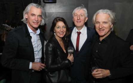 Big John Whitfield und James Cottriall rocken Agenturfest