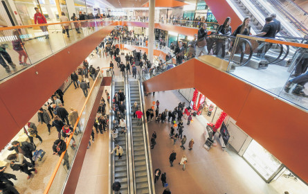 Einzelhandel in Eurozone im November mit größtem Umsatzplus seit Juni