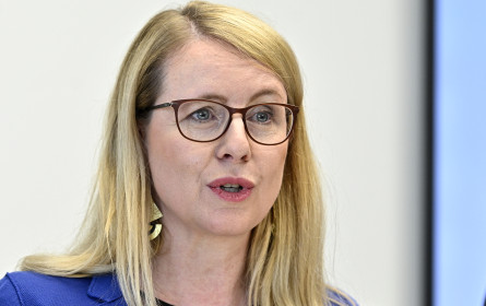 Schramböck/Mahrer: Förderprogramm „KMU Digital“ wird ausgebaut