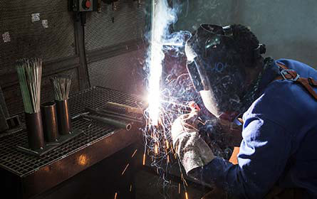 Als starker Partner für die Industrie kümmert sich das BFI Wien um die Schweißtechnik