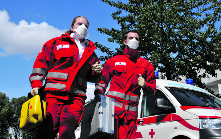 Masken für das Rote Kreuz