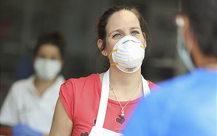 5.000 Schutzmasken für das Rote Kreuz