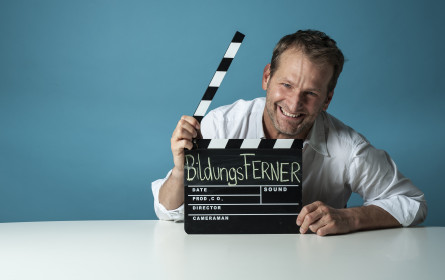 Andreas Ferner mit Schulkabarett „BildungsFerner“ zum Schulschluss auf ServusTV 