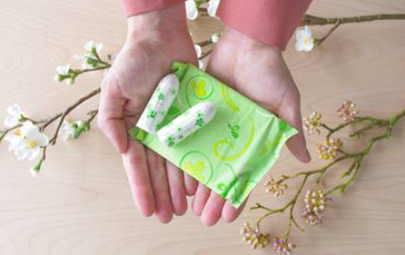 Bipa spendet 3.000 Monatshygieneprodukte an Frauen in Not