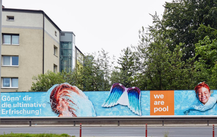 Steinbach und Epamedia läuten die Badesaison ein