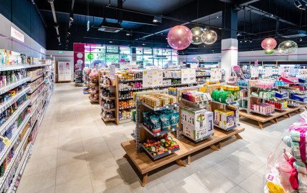 Neueröffnung: Bipa-Filiale in Neufurth überzeugt mit neuem Shop-Design