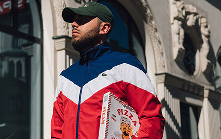 „#TeamCapi“: Pizza-Label von Deutschrapper Capital Bra nun auch in Österreich gelistet