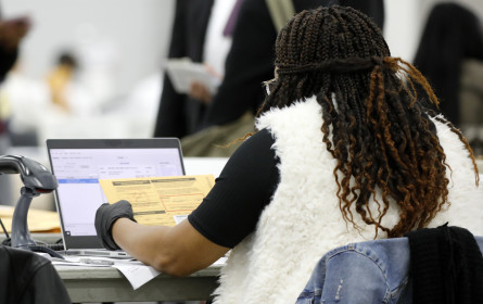 US-Wahl – höchste Alarmstufe bei Facebook und Twitter