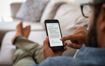 websms ermöglicht reibungslose Vertragsunterzeichnung am Smartphone