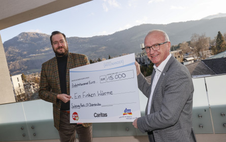 15.000 Euro-Spende für „Ein Funken Wärme“