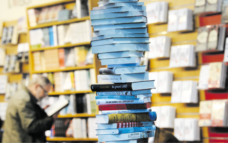 Buchhändler stellen zu