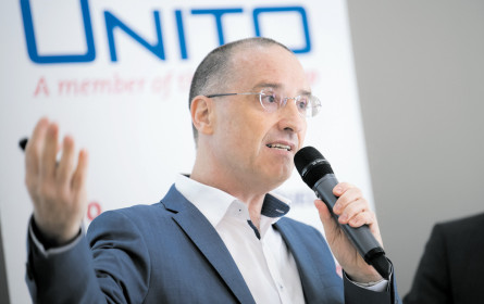 Auch die Unito-Gruppe fährt jetzt auf Sicht