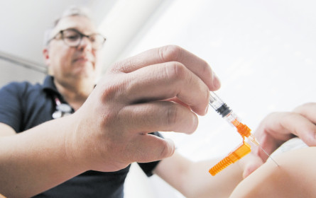 Impfdebatte: Apotheker und Ärzte liegen im Streit