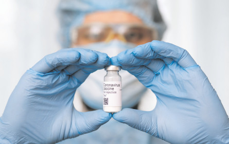 Globaler Wettlauf um Impfstoff-Lieferungen