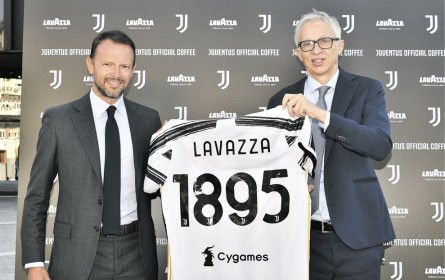 Juventus Turin trinkt Lavazza