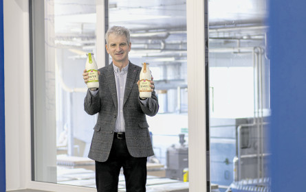 Dinkel und Hafer in der Glasflasche