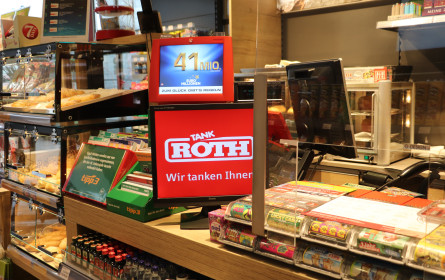 „Nah&Frisch punkt“-Neueröffnungen bei Roth Tankstellen in Graz