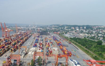 Gebrüder Weiss vollendet Markenintegration in Polen und Malaysia