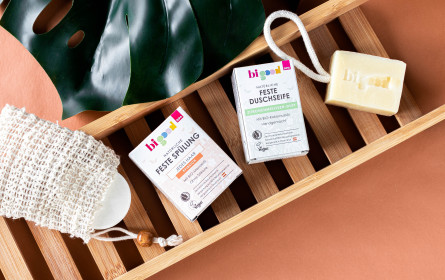 Bipa stellt neue, feste Pflegeprodukte aus dem bi good-Sortiment vor