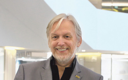 „auto touring” mit inhaltlichen Adaptionen