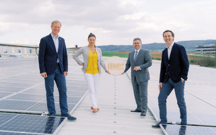 LR Schleritzko eröffnet Solarkraftwerk bei Handelshaus Kiennast in Gars