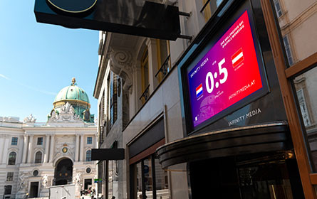 Infinity Media setzt Liveticker als Außenwerbeform ein