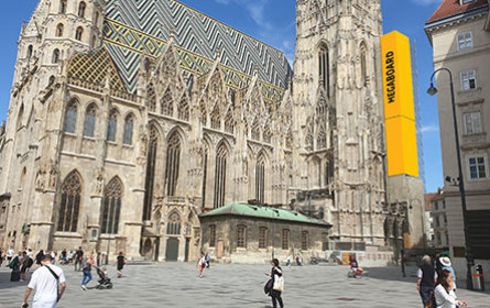 Megaboard hat Stephansdom-Südturm neu im Portfolio