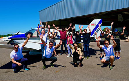 dm unterstützt „Fliegen für Kinder mit Handicap“