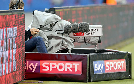 Fußball: Bundesliga und Sky verlängerten TV-Vertrag bis 2026