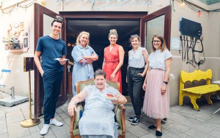 Grayling kommuniziert international für das Generationencafé Vollpension